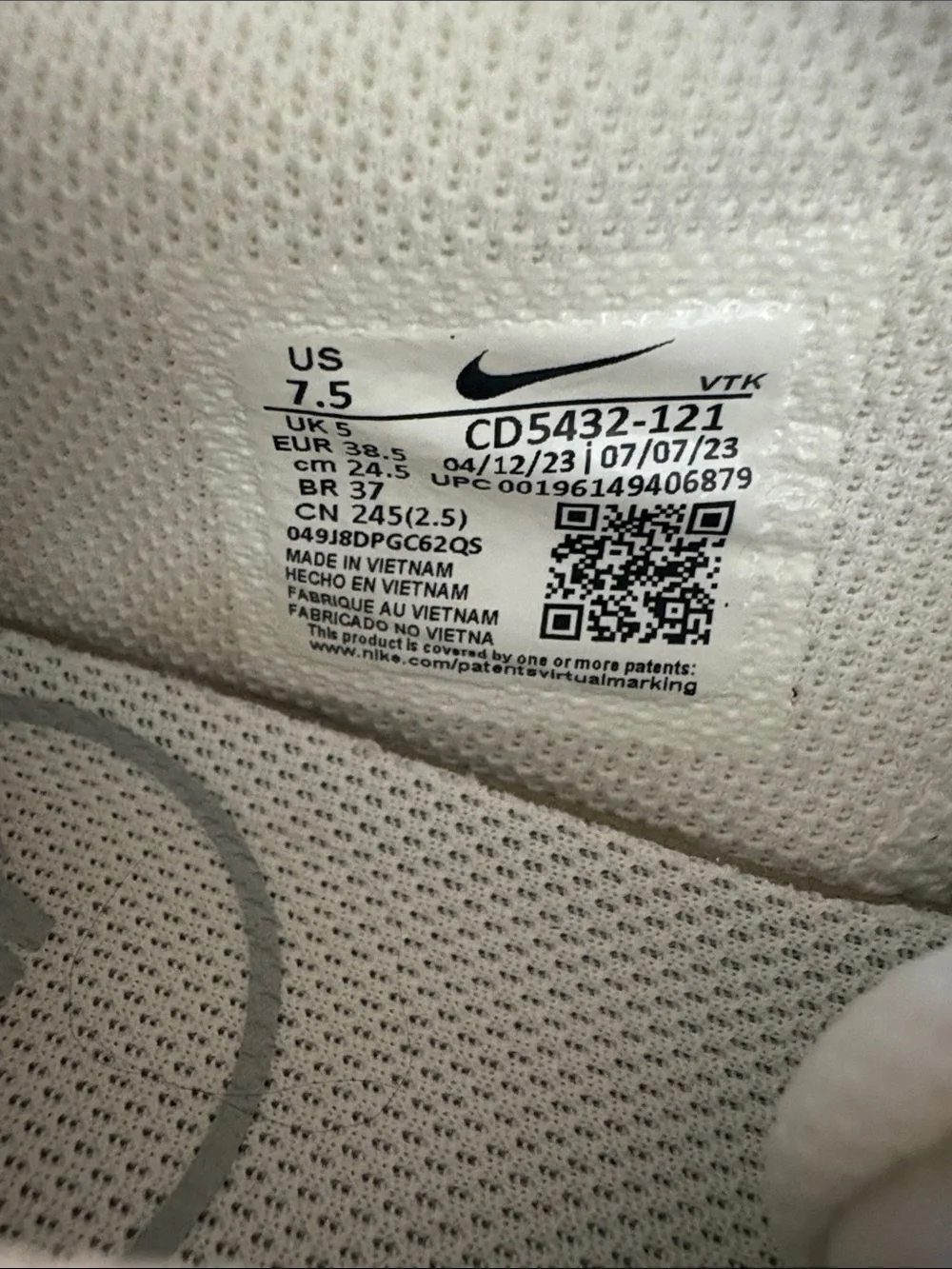 Nike lightweight athletic